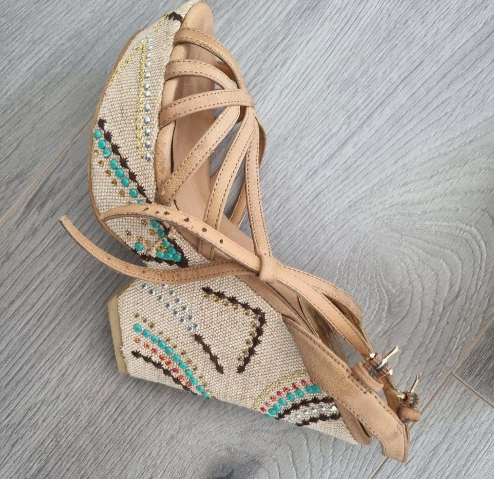 Yessica C&A Ibiza Sandales compensées avec perles et broderie – Taille 37 – photo 6